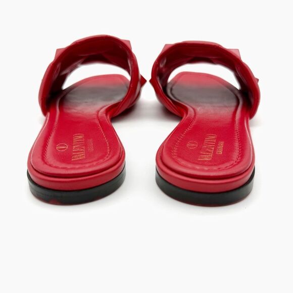 VALENTINO Rockstud Red Leather Sandal Size 39 Flat Flip Flop Slide Mule Studded - Picture 9 of 13